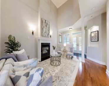 81 Stonecliffe Cres Aurora Estates 3 beds 4 baths 4 garage 1199000.00