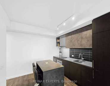 
#4701-7890 Jane St Concord 1 beds 1 baths  garage 449000.00        