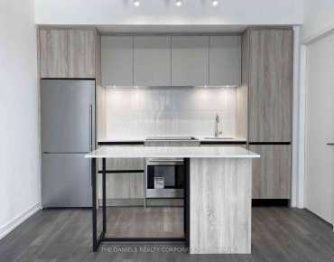 #105-7950 Bathurst St Beverley Glen 2 beds 3 baths 1 garage 819900.00