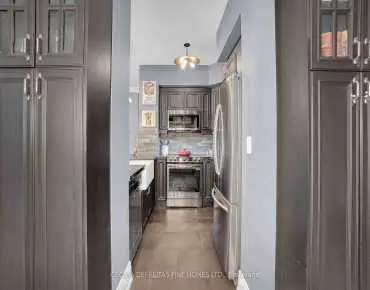 #1616-9225 Jane St Maple 2 beds 2 baths 2 garage 999000.00