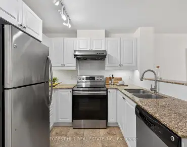 
            #17-8 Brighton Pl Crestwood-Springfarm-Yorkhill 3睡房3卫生间2车位, 出售价格938000.00加元                    