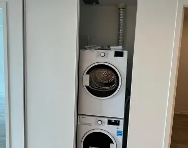 #3008-1000 Portage Pkwy Vaughan Corporate Centre 1 beds 2 baths garage 498000.00