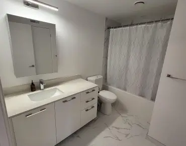 
            #201-18 Water Walk Dr Unionville 1睡房1卫生间1车位, 出售价格570000.00加元                    