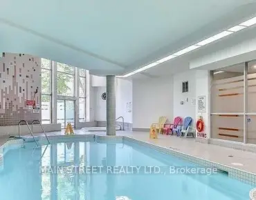 #314-326 Major Mackenzie Dr E Crosby 1睡房1卫生间1车位, 出售价格465000.00加元