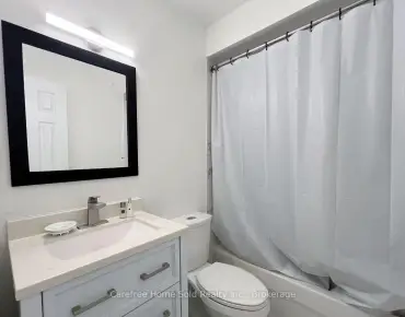 
            207 Milestone Cres Aurora Village 3睡房3卫生间1车位, 出售价格599999.00加元                    