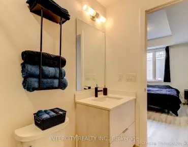 
            #1504-11 David Eyer Rd Rural Richmond Hill 2睡房3卫生间1车位, 出售价格629999.00加元                    