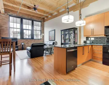 #318-543 Timothy St Central Newmarket 1睡房1卫生间2车位, 出售价格729000.00加元