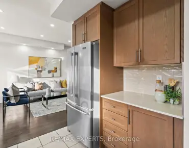 
#16-125 Kayla Cres Maple 2 beds 2 baths 1 garage 728000.00        