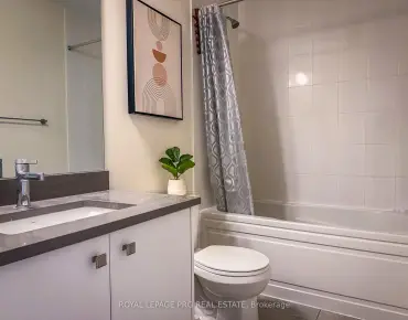 
            #9-12860 Yonge St Oak Ridges 3睡房3卫生间1车位, 出售价格599999.00加元                    