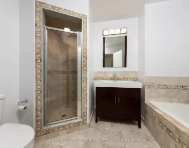 
            #289-23 Observatory Ln Observatory 3睡房4卫生间2车位, 出售价格950000.00加元                    