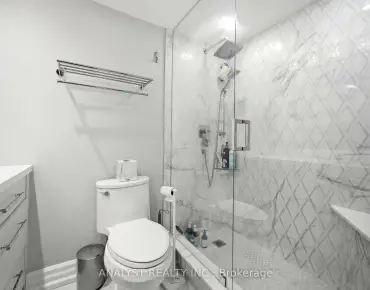 
            #216-121 Woodbridge Ave West Woodbridge 2睡房2卫生间1车位, 出售价格1099999.00加元                    