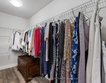 
            #202-9973 Keele St Maple 2睡房2卫生间2车位, 出售价格699888.00加元                    