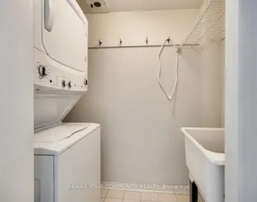 
            #206-7373 Martin Grove Rd Vaughan Grove 2睡房1卫生间车位, 出售价格490000.00加元                    