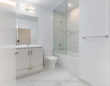 
            #312-10 Honeycrisp Cres Vaughan Corporate Centre 睡房1卫生间车位, 出售价格299000.00加元                    