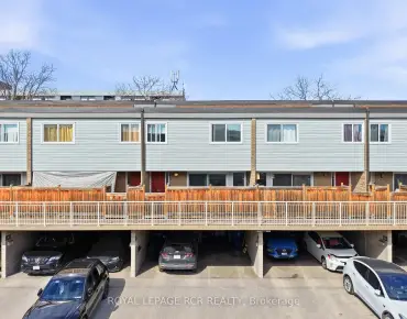 #28-155 Milestone Cres Aurora Village 3 beds 2 baths 2 garage 579900.00