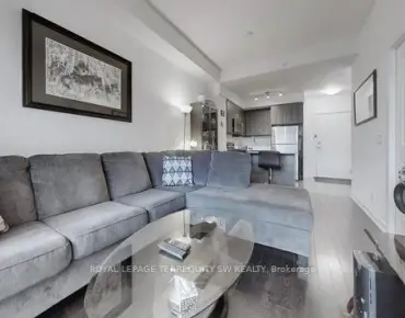 #814-9205 Yonge St Langstaff 1 beds 1 baths 1 garage 439800.00