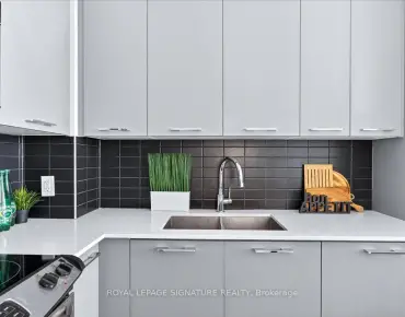 
            #LPH06-9471 Yonge St Observatory 1睡房2卫生间1车位, 出售价格588000.00加元                    