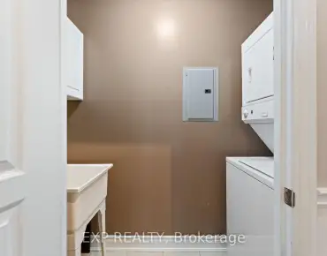 
#208-9901 Keele St Maple 1 beds 1 baths 1 garage 525990.00        