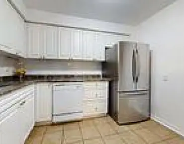 
            #195-195 Milestone Cres Aurora Village 3睡房3卫生间2车位, 出售价格549900.00加元                    