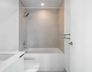 #1211-1000 Portage Pkwy Vaughan Corporate Centre 2 beds 2 baths 1 garage 575000.00