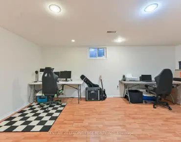 
            #15-1 Wootten Way S Sherwood-Amberglen 3睡房3卫生间1车位, 出售价格709999.00加元                    