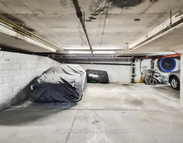 
            #8-100 Arbors Ln West Woodbridge 3睡房3卫生间2车位, 出售价格818000.00加元                    