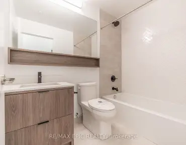 
            #613-8888 Yonge St South Richvale 1睡房1卫生间车位, 出售价格399000.00加元                    