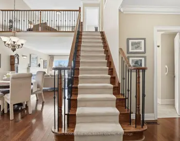 401 Terry Carter Cres Gorham-College Manor 2睡房3卫生间3车位, 出售价格1238000.00加元