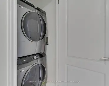 #905-50 DISERA Dr Beverley Glen 2 beds 2 baths 1 garage 895000.00