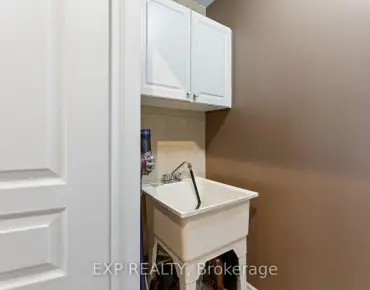 #208-9901 Keele St Maple 1 beds 1 baths 1 garage 499000.00