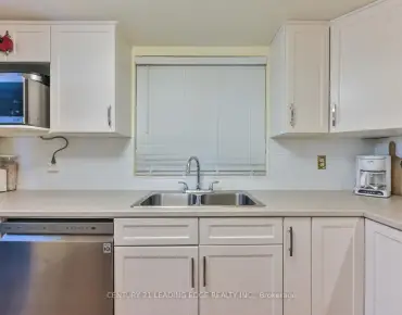 
            #PH13-100 Anna Russell Way Unionville 2睡房2卫生间1车位, 出售价格478800.00加元                    