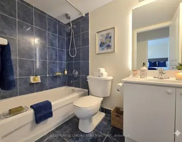 
            #810-55 South Town Centre Blvd Unionville 1睡房1卫生间1车位, 出售价格449000.00加元                    