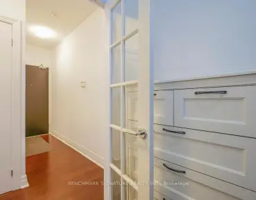 #315E-8110 Birchmount Rd Unionville 1 beds 1 baths 1 garage 483200.00
