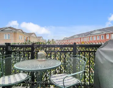 #E08-26 Bruce St East Woodbridge 2 beds 2 baths 2 garage 688000.00