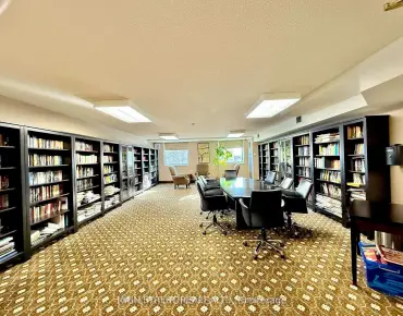 
            #314-326 Major Mackenzie Dr E Crosby 1睡房1卫生间1车位, 出售价格418500.00加元                    