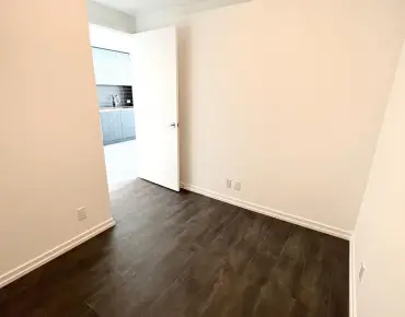 
            #908-1000 Portage Pkwy Vaughan Corporate Centre 2睡房2卫生间1车位, 出售价格525000.00加元                    