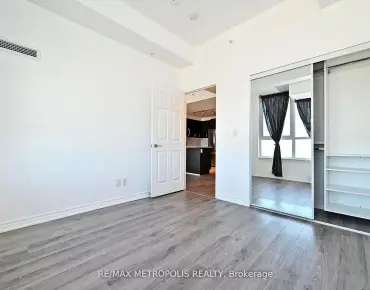 #809-11611 Yonge St Jefferson 1睡房1卫生间2车位, 出售价格499000.00加元