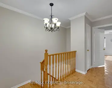 #61-19 Foxchase Ave East Woodbridge 3 beds 4 baths 2 garage 799999.00