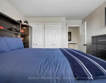 
            #8-100 Arbors Ln West Woodbridge 3睡房3卫生间2车位, 出售价格795000.00加元                    