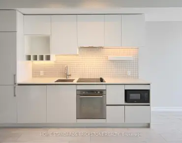 #6008-898 Portage Pkwy Vaughan Corporate Centre 2 beds 2 baths garage 458000.00