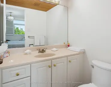 
#308-7811 Yonge St Thornhill 2 beds 2 baths 1 garage 599900.00        