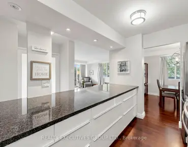 
#309-8111 Yonge St Royal Orchard 3 beds 2 baths 1 garage 699000.00        