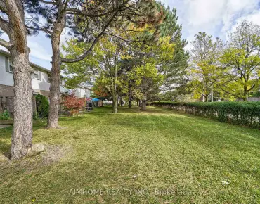
            1692 John St Bayview Fairway-Bayview Country Club Estates 4睡房2卫生间2车位, 出售价格769990.00加元                    