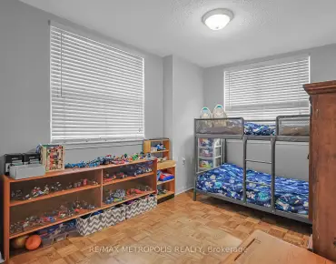 
#216-2500 Rutherford Rd Maple 2 beds 2 baths  garage 399900.00        