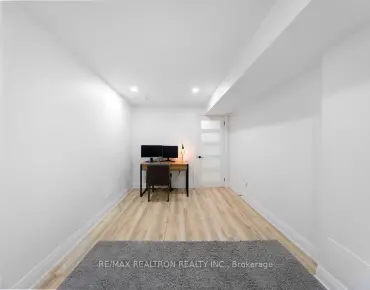 678 Skye Crt Stonehaven-Wyndham 3睡房4卫生间2车位, 出售价格999800.00加元