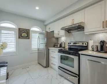 8 Larissa Crt Maple 2 beds 2 baths 1 garage 789900.00