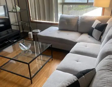 #204-249 Major Mackenzie Dr E Harding 1睡房1卫生间1车位, 出售价格389900.00加元