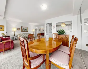 
#206-8111 Yonge St Royal Orchard 3 beds 2 baths 1 garage 619900.00        