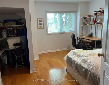 
#82-9133 Bayview Ave Doncrest 3 beds 3 baths 2 garage 938880.00        