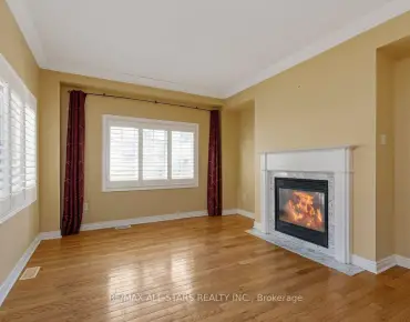 
            113 Louisbourg Way Greensborough 2睡房4卫生间2车位, 出售价格799000.00加元                    